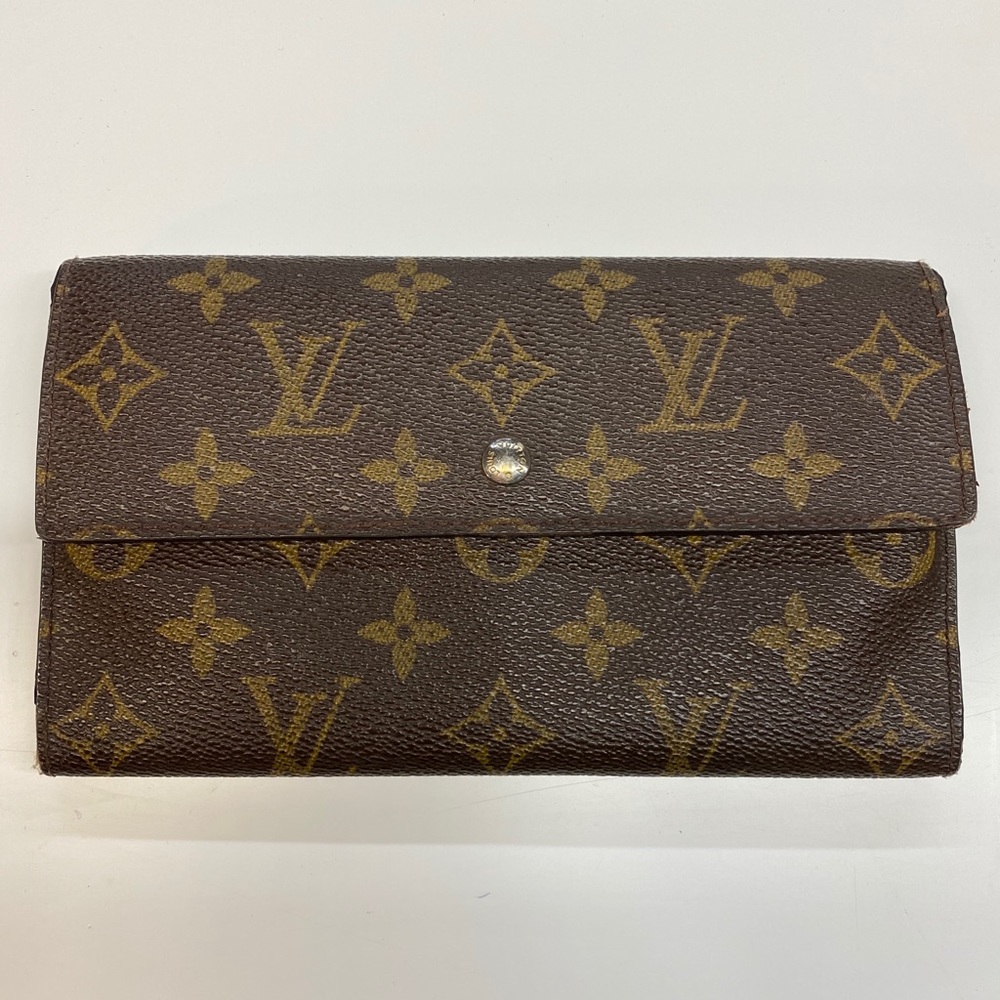 Authentic Louis Vuitton Monogram Wallet